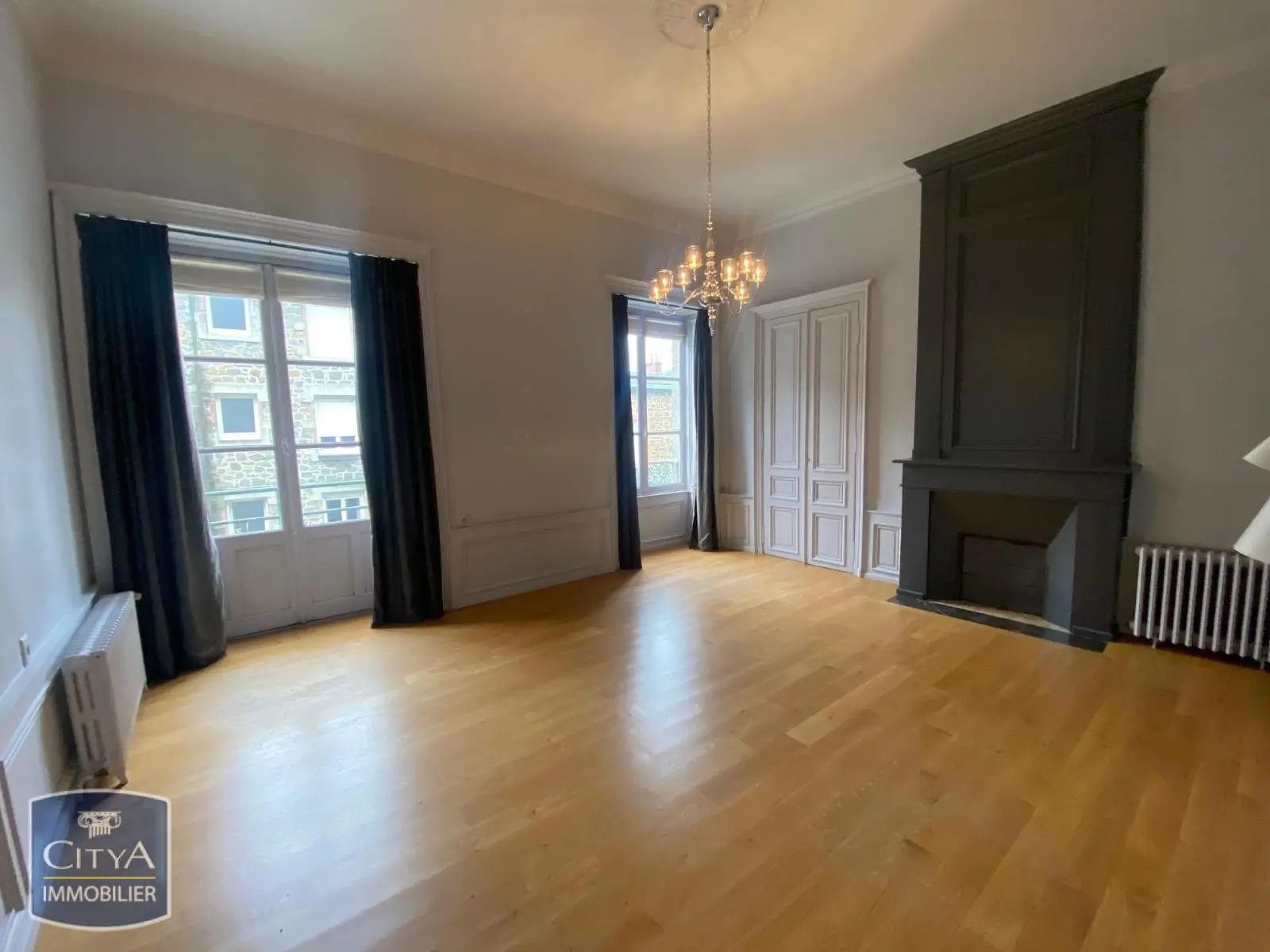 Photo 2 Appartement 6 pièces 168m²