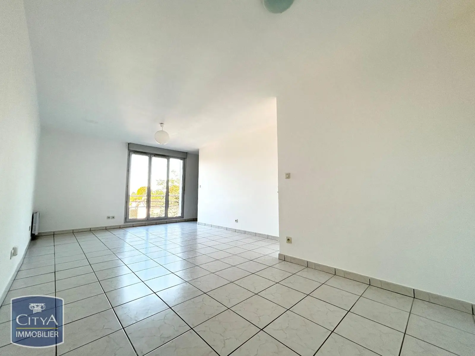 Photo 2 Appartement 1 pièce 34.85m²