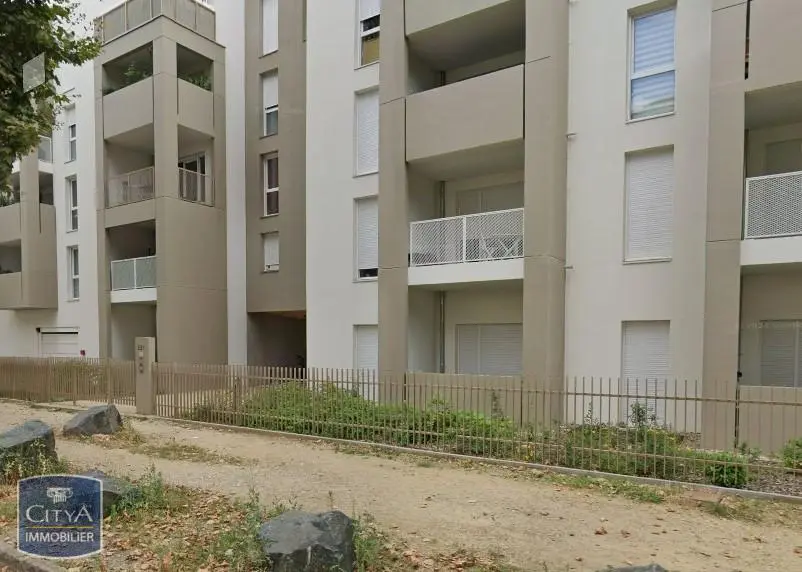 Photo 1 Parking 12m²