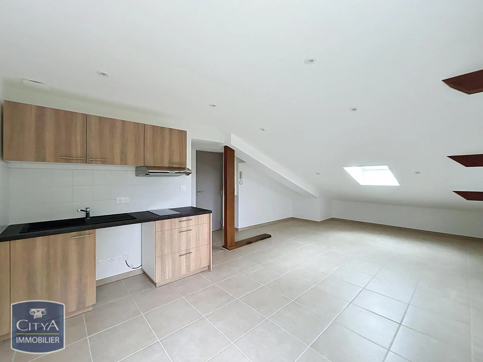 Photo 1 Appartement 1 pièce 18.65m²