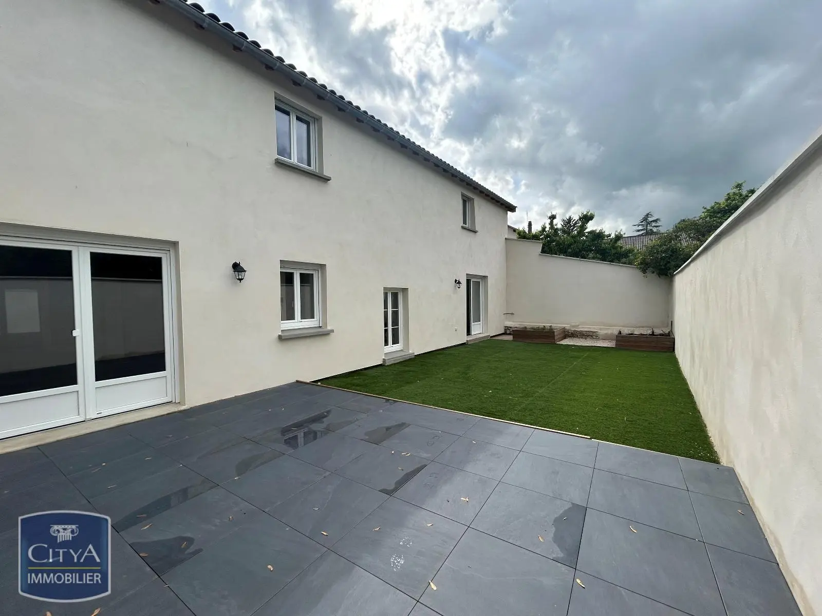 Photo 1 Maison 4 pièces 120.85m²