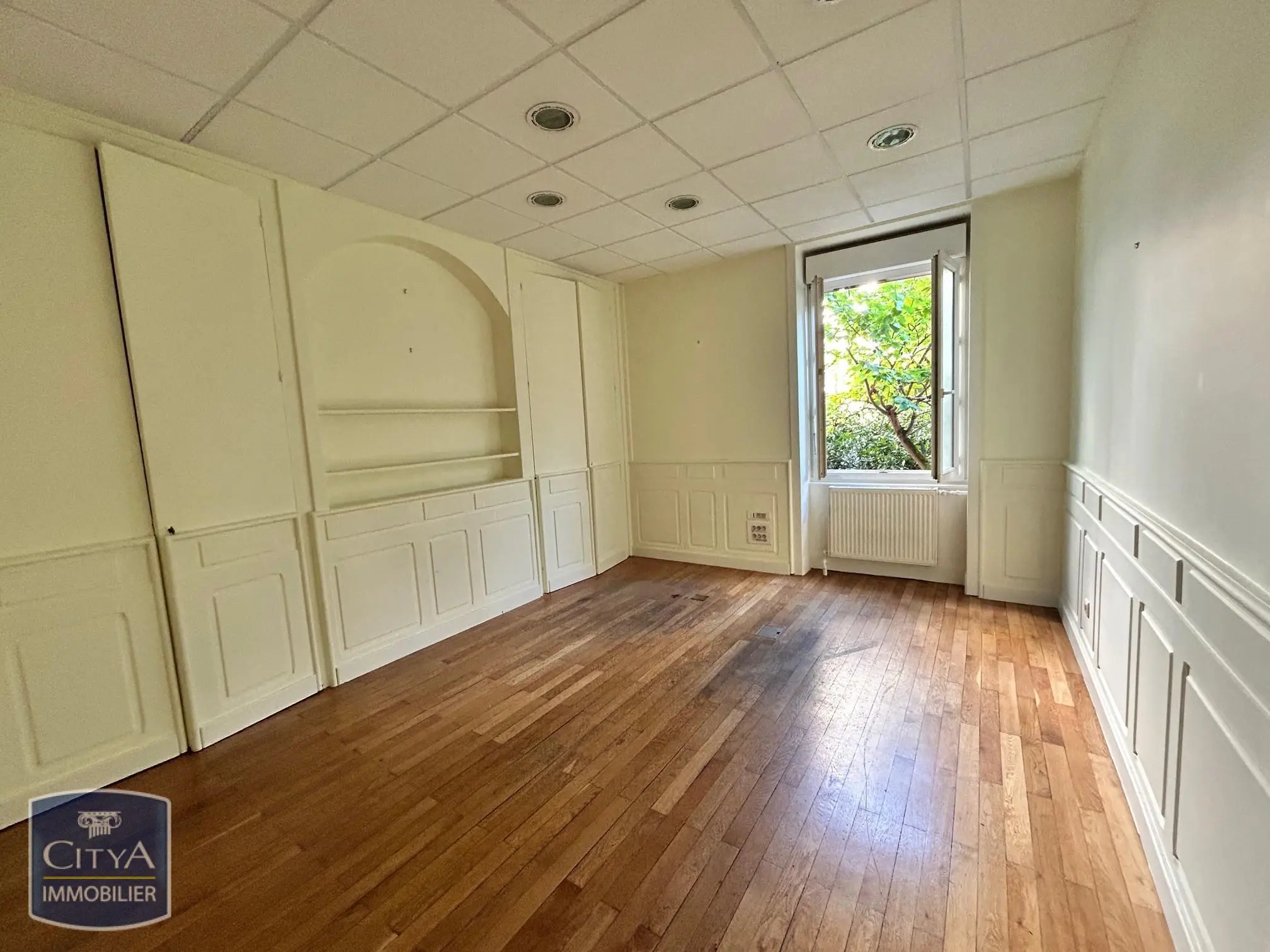 Photo 3 Local Commercial 75m²