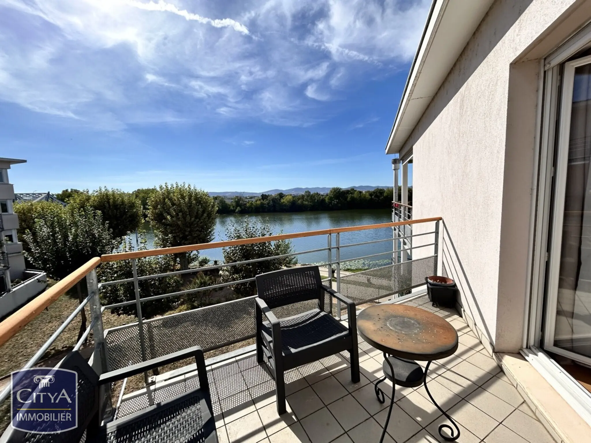 Photo 10 Appartement 4 pièces 136m²
