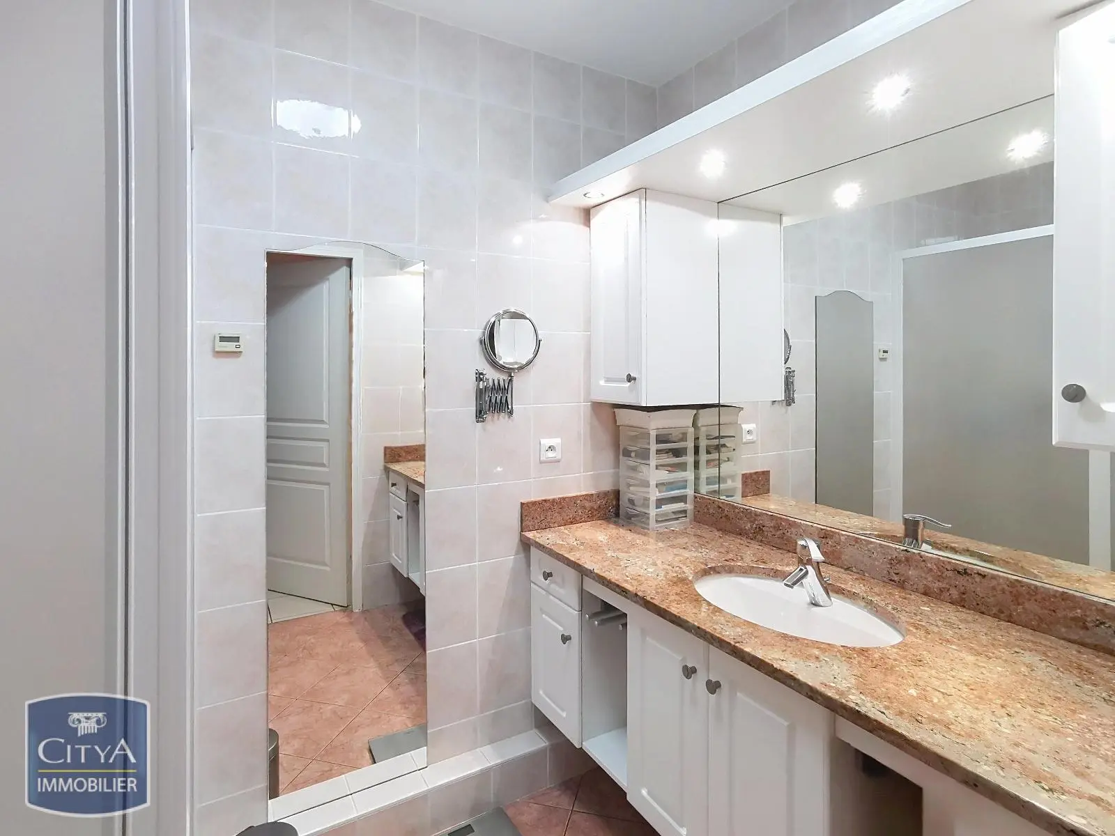 Photo 7 Appartement 3 pièces 96m²