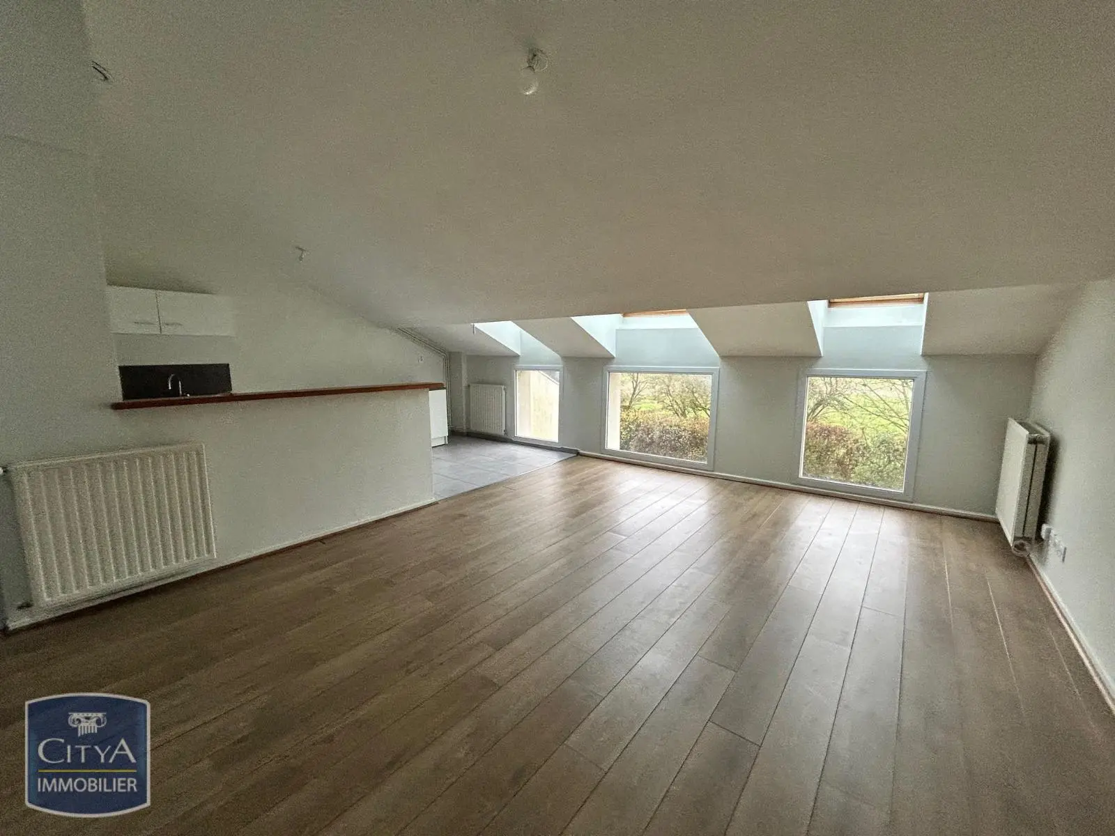 Photo 2 Appartement 4 pièces 97.51m²