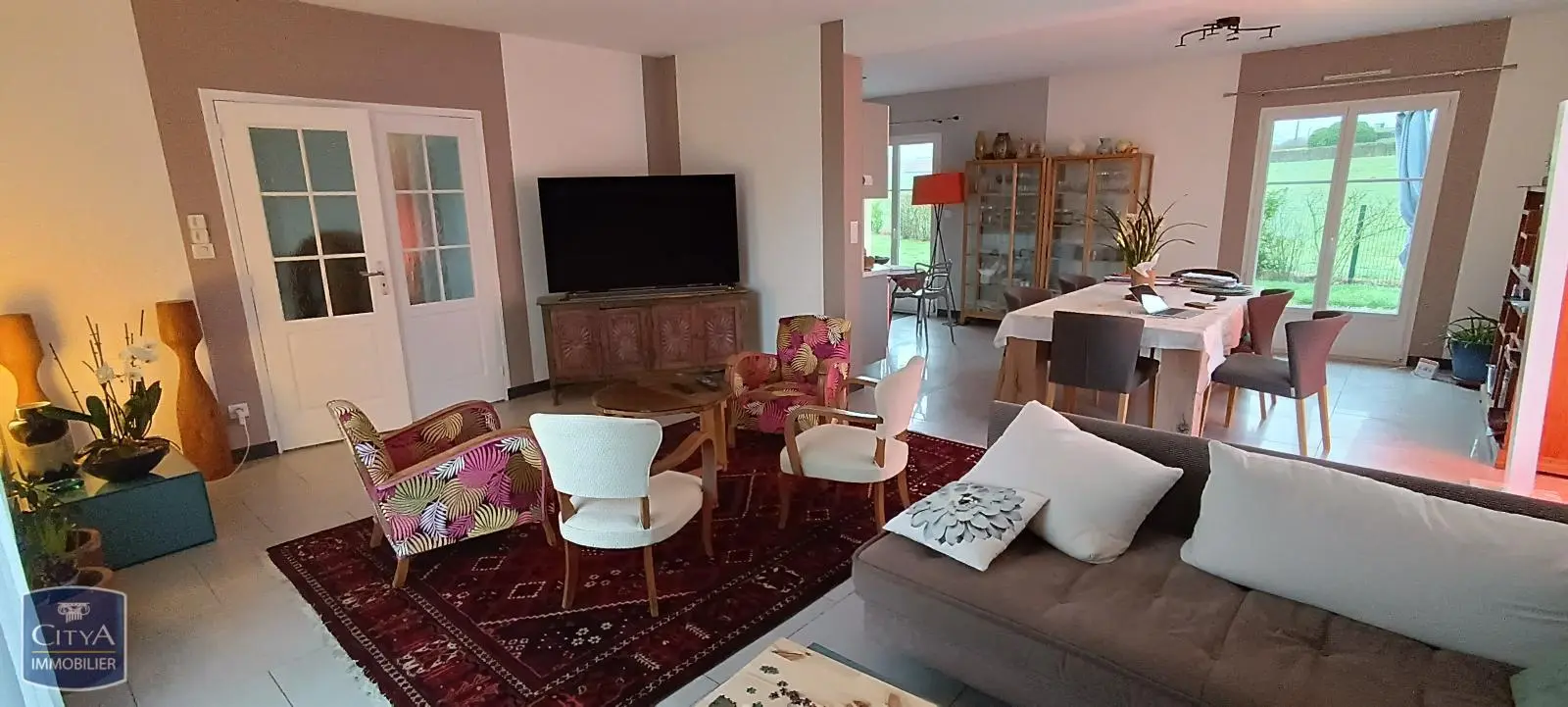 Photo 1 Maison 7 pièces 206.54m²