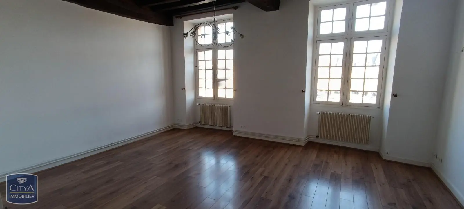 Photo 1 Appartement 3 pièces 97.73m²
