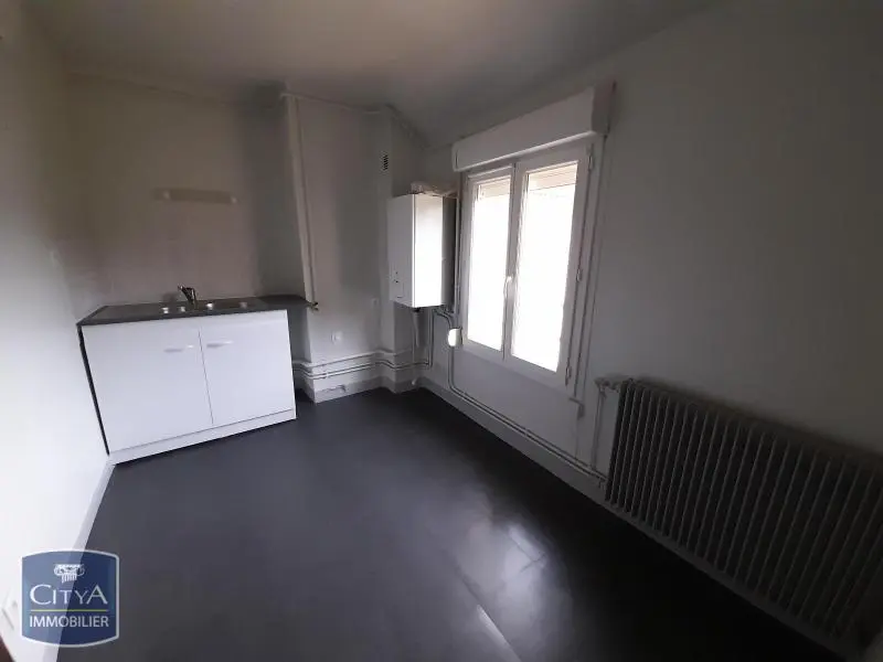 Photo 1 Appartement 1 pièce 23.7m²