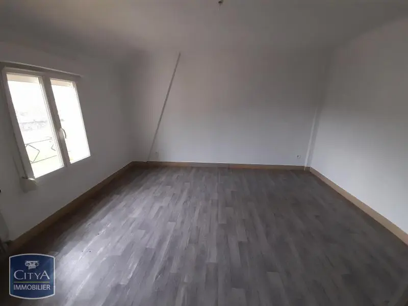 Photo 2 Appartement 1 pièce 23.7m²