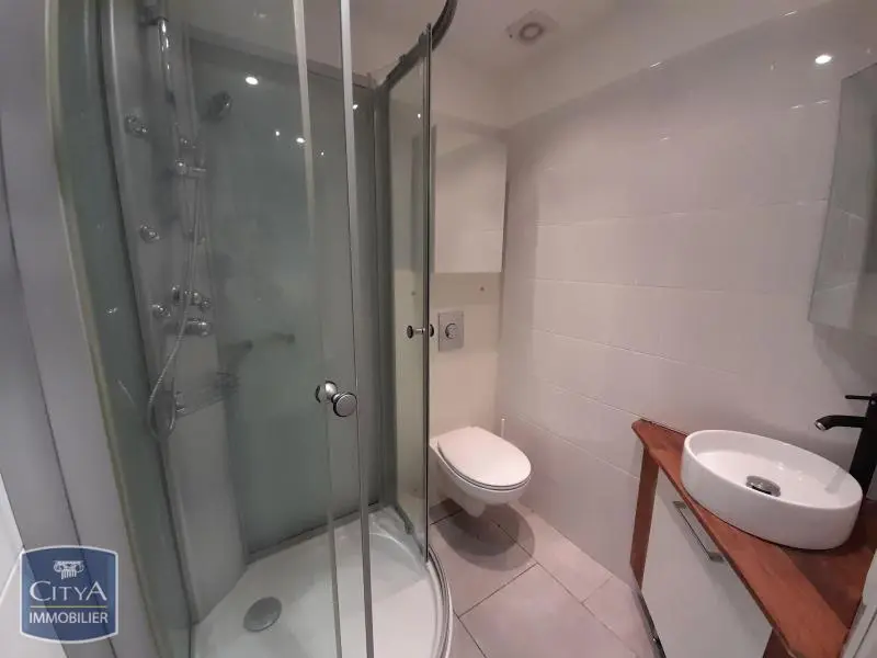 Photo 2 Appartement 1 pièce 16.9m²