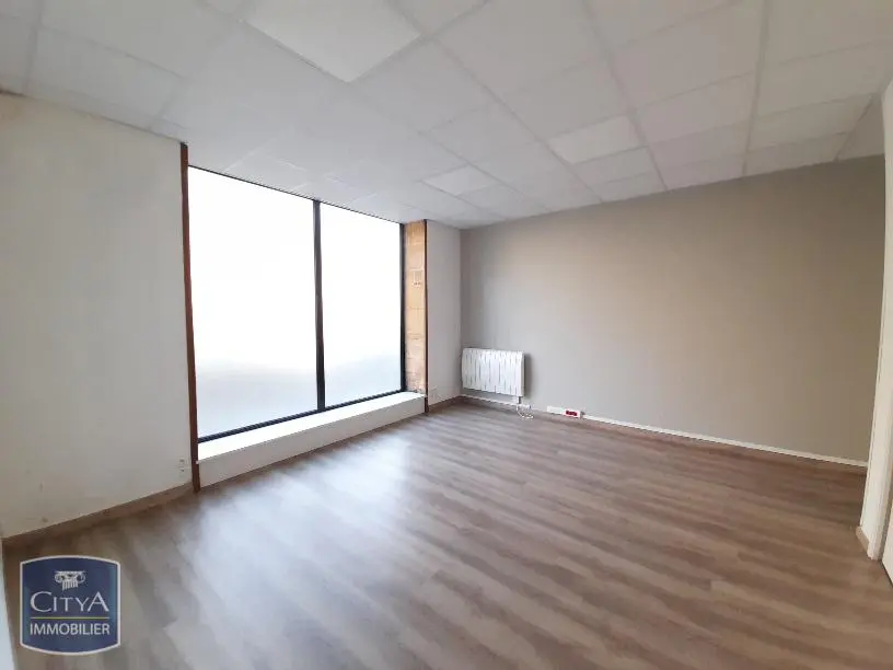 Photo 1 Local Commercial 76.97m²