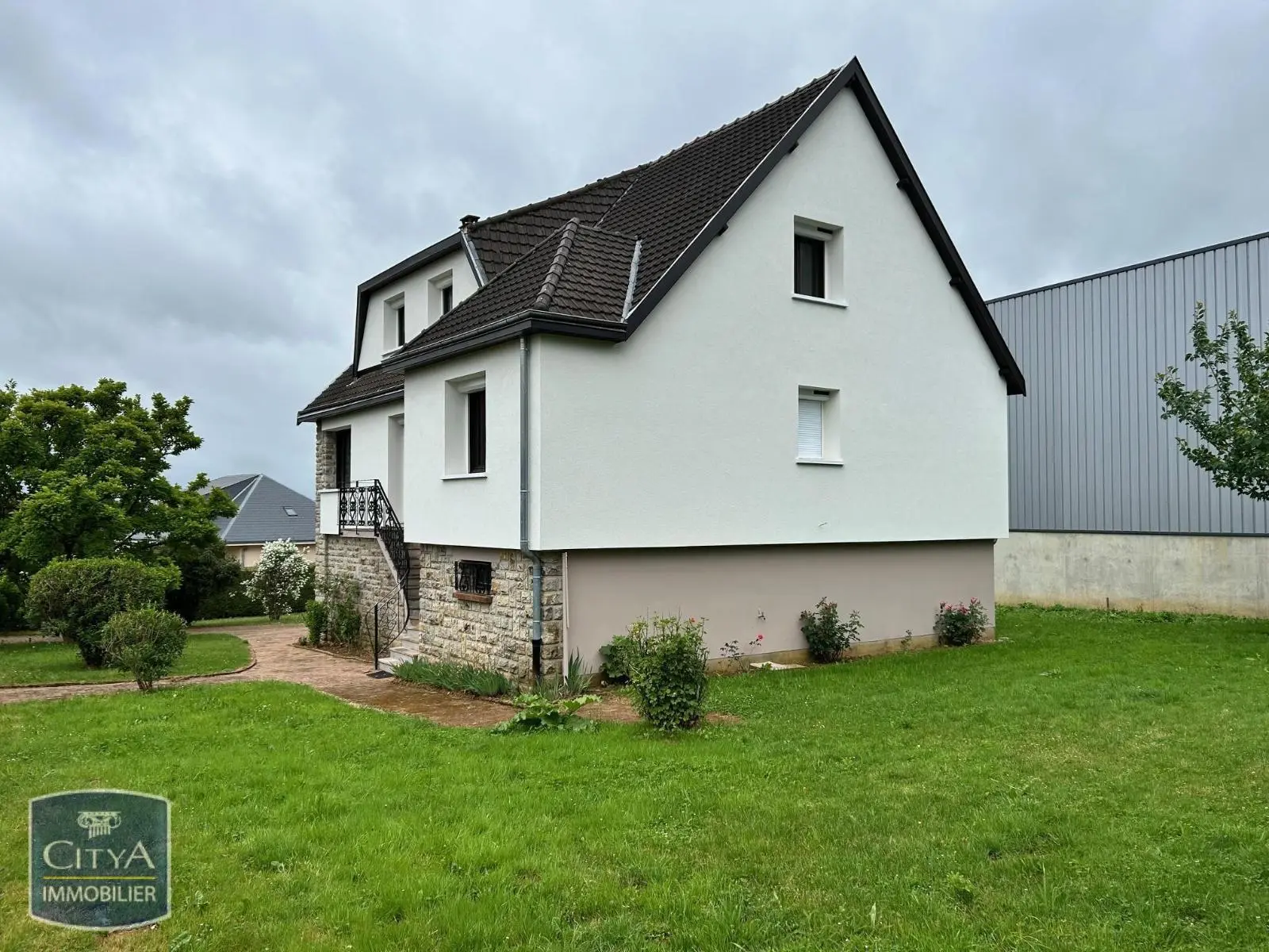 Photo 1 Maison 5 pièces 139.83m²