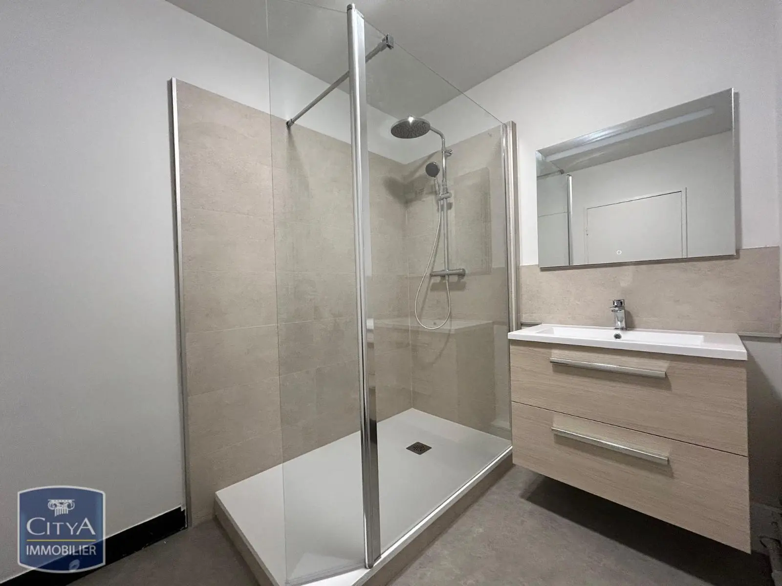 Photo 3 Appartement 3 pièces 75.96m²