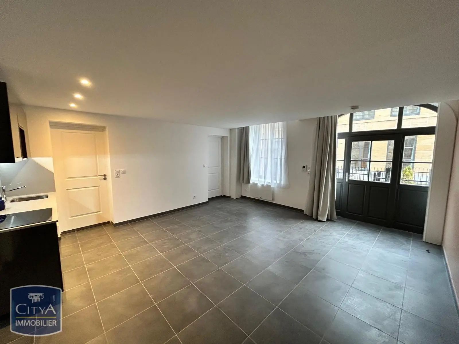 Photo 4 Appartement 1 pièce 34.8m²
