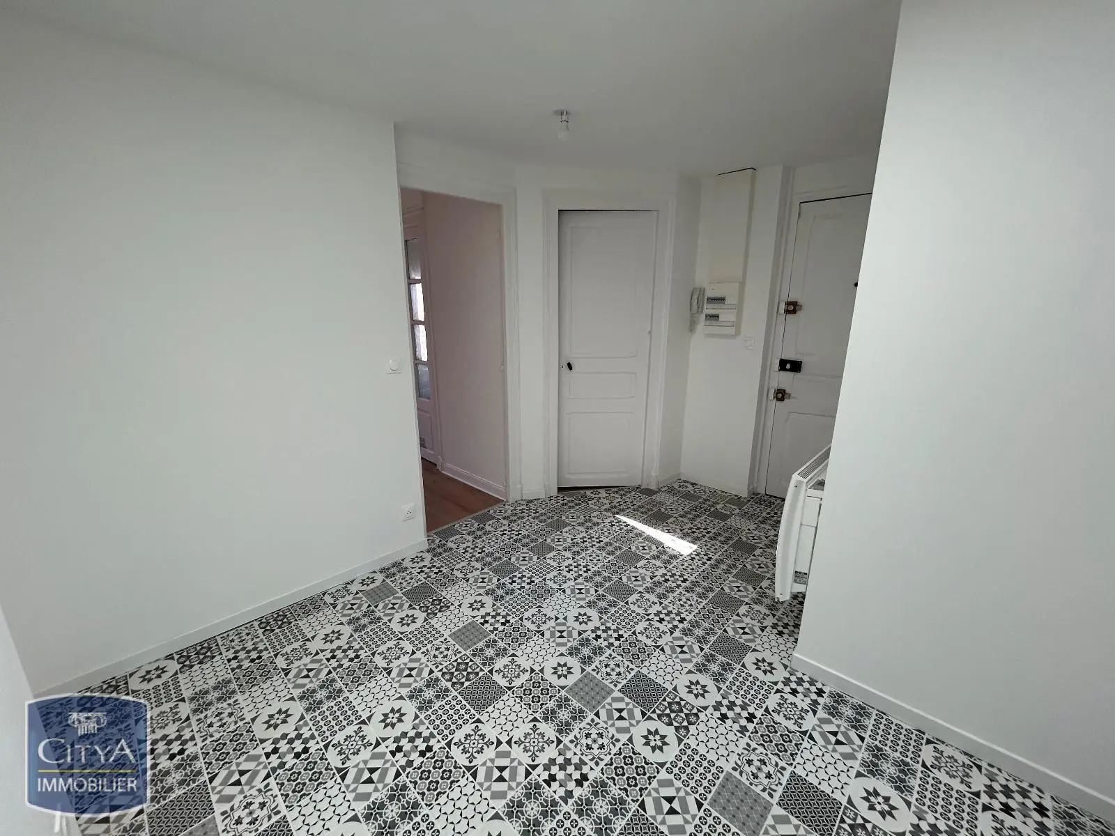 Photo 3 Appartement 1 pièce 31.36m²