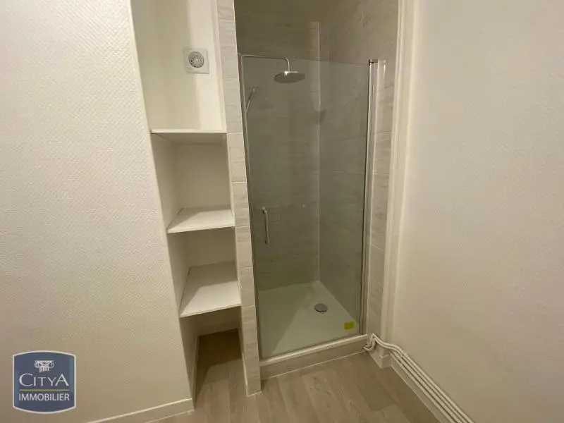 Photo 7 Appartement 1 pièce 45.68m²