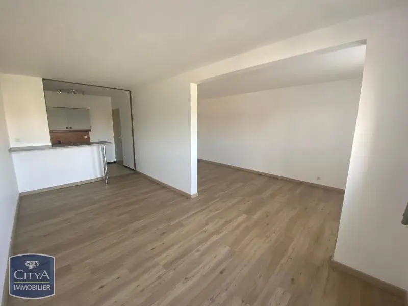 Photo 1 Appartement 1 pièce 45.97m²