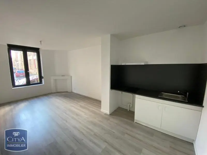 Photo 3 Appartement 1 pièce 24.39m²