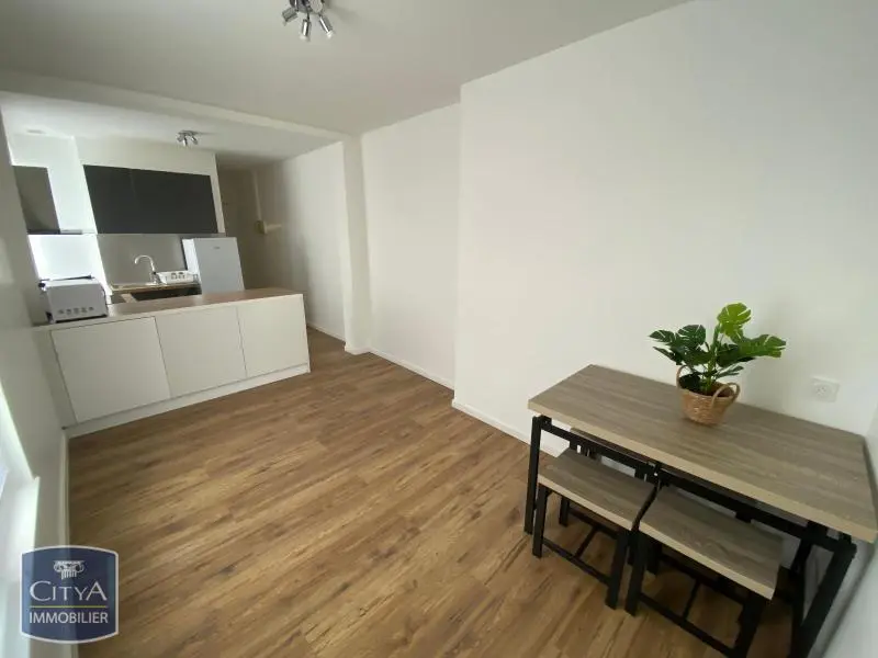 Photo 2 Appartement 2 pièces 41.5m²