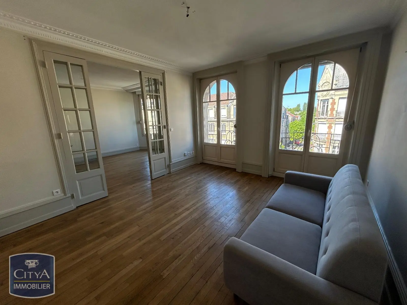 Photo 2 Appartement 4 pièces 97.48m²