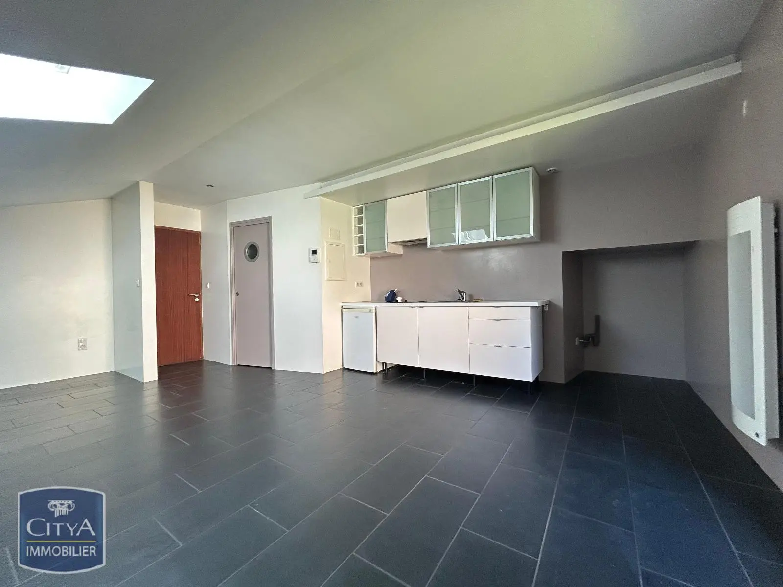Photo 3 Appartement 1 pièce 27.49m²