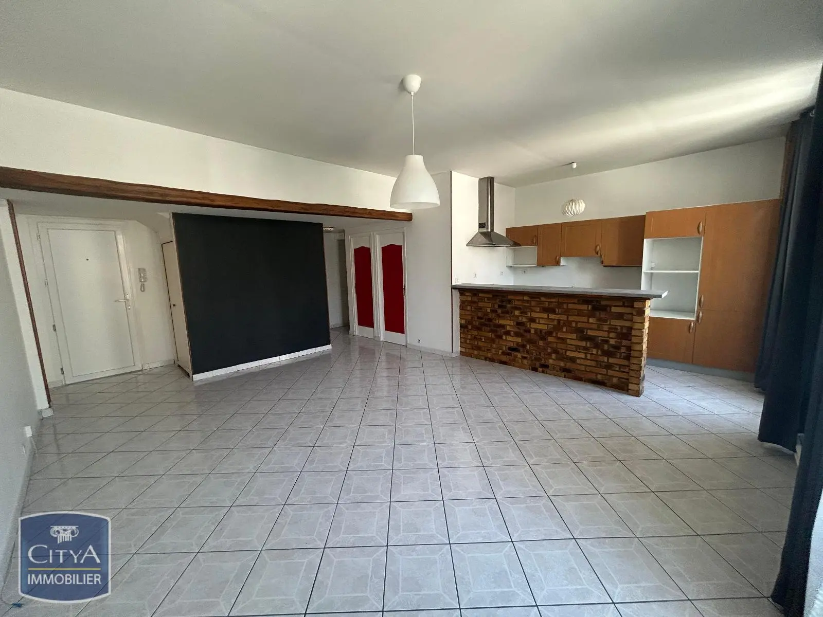 Photo 1 Appartement 1 pièce 56.81m²