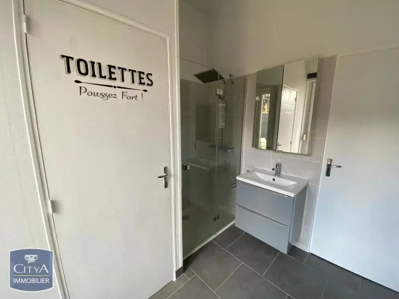 Photo 2 Appartement 1 pièce 23.13m²