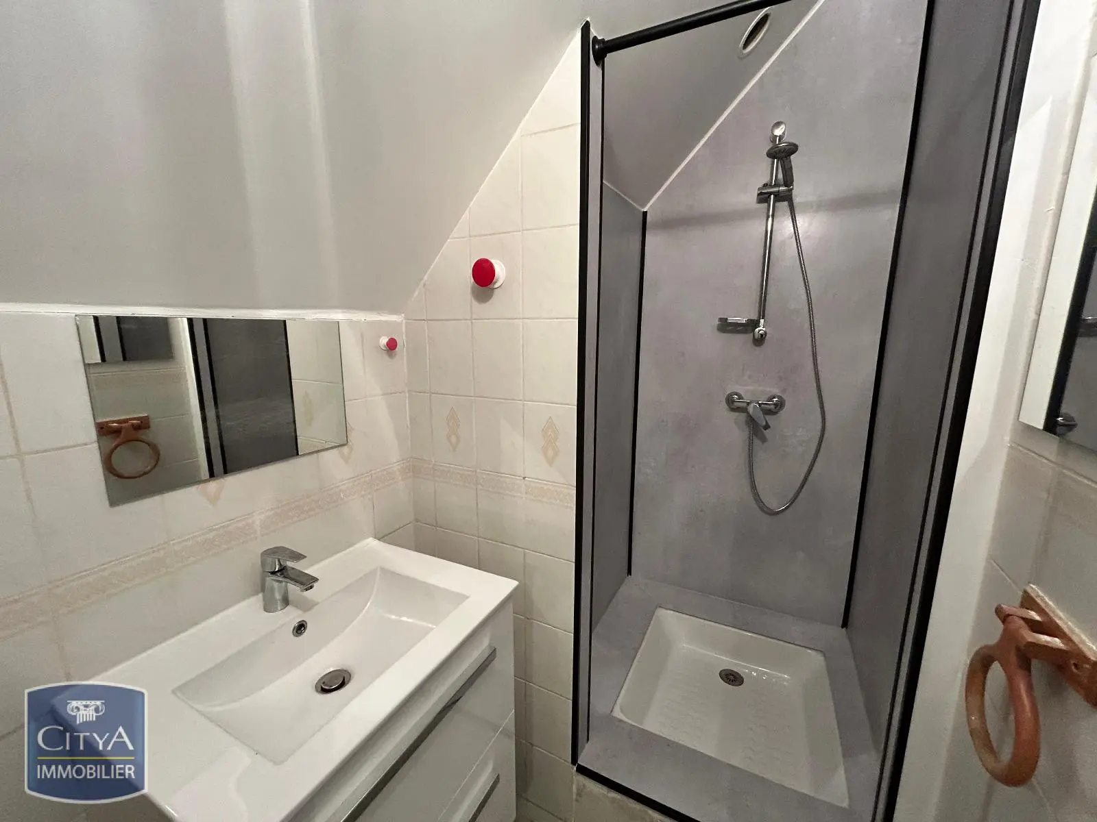 Photo 2 Appartement 1 pièce 43.01m²