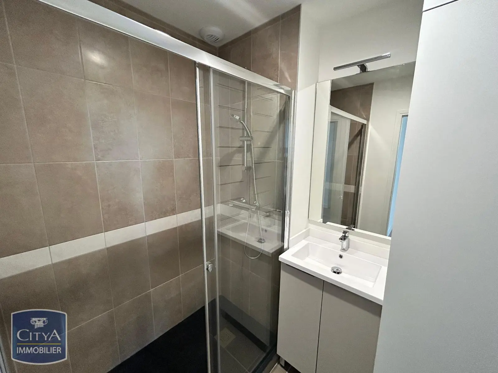 Photo 3 Appartement 1 pièce 32.59m²