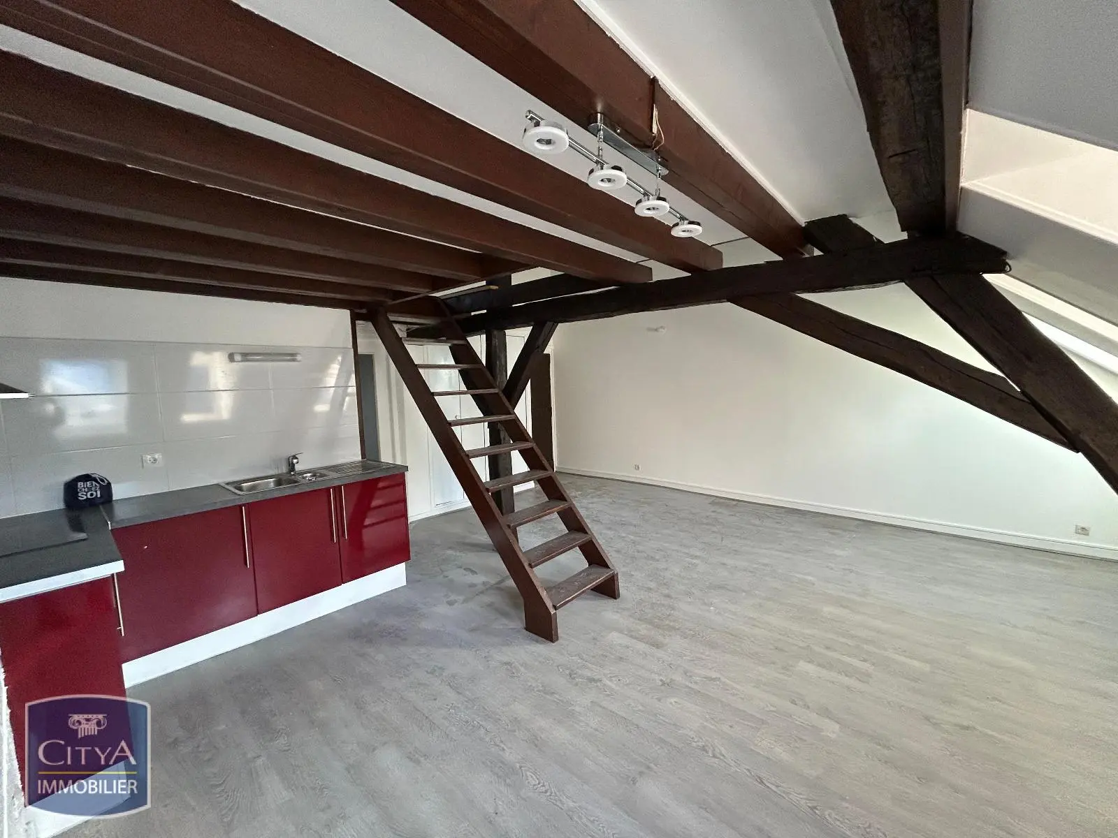 Photo 1 Appartement 2 pièces 51.97m²