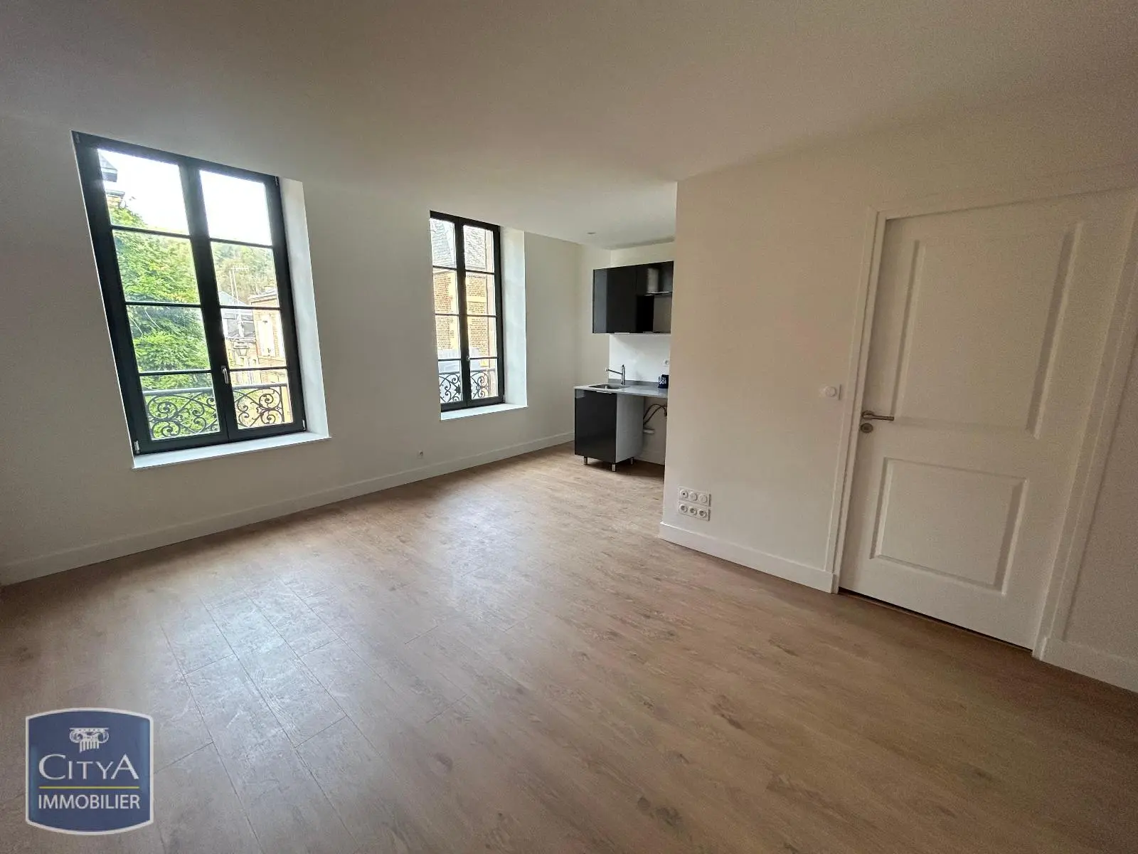 Photo 3 Appartement 1 pièce 29.78m²