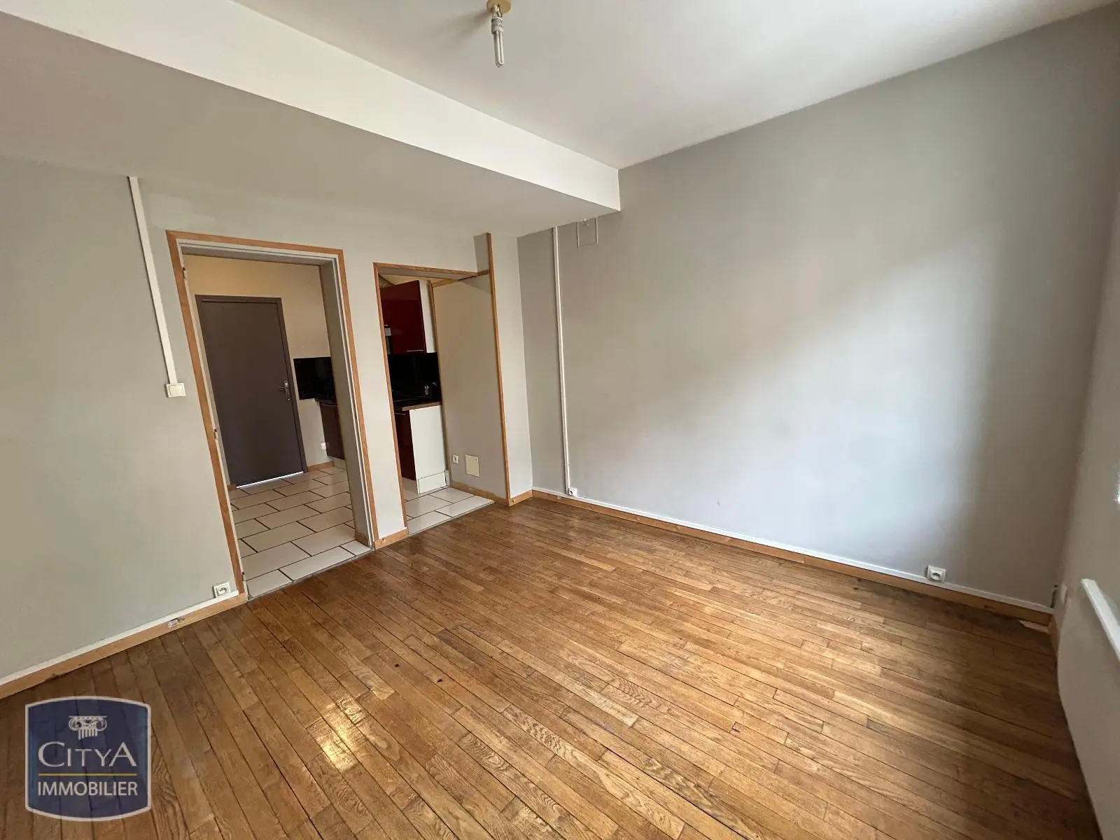 Photo 2 Appartement 1 pièce 21.35m²