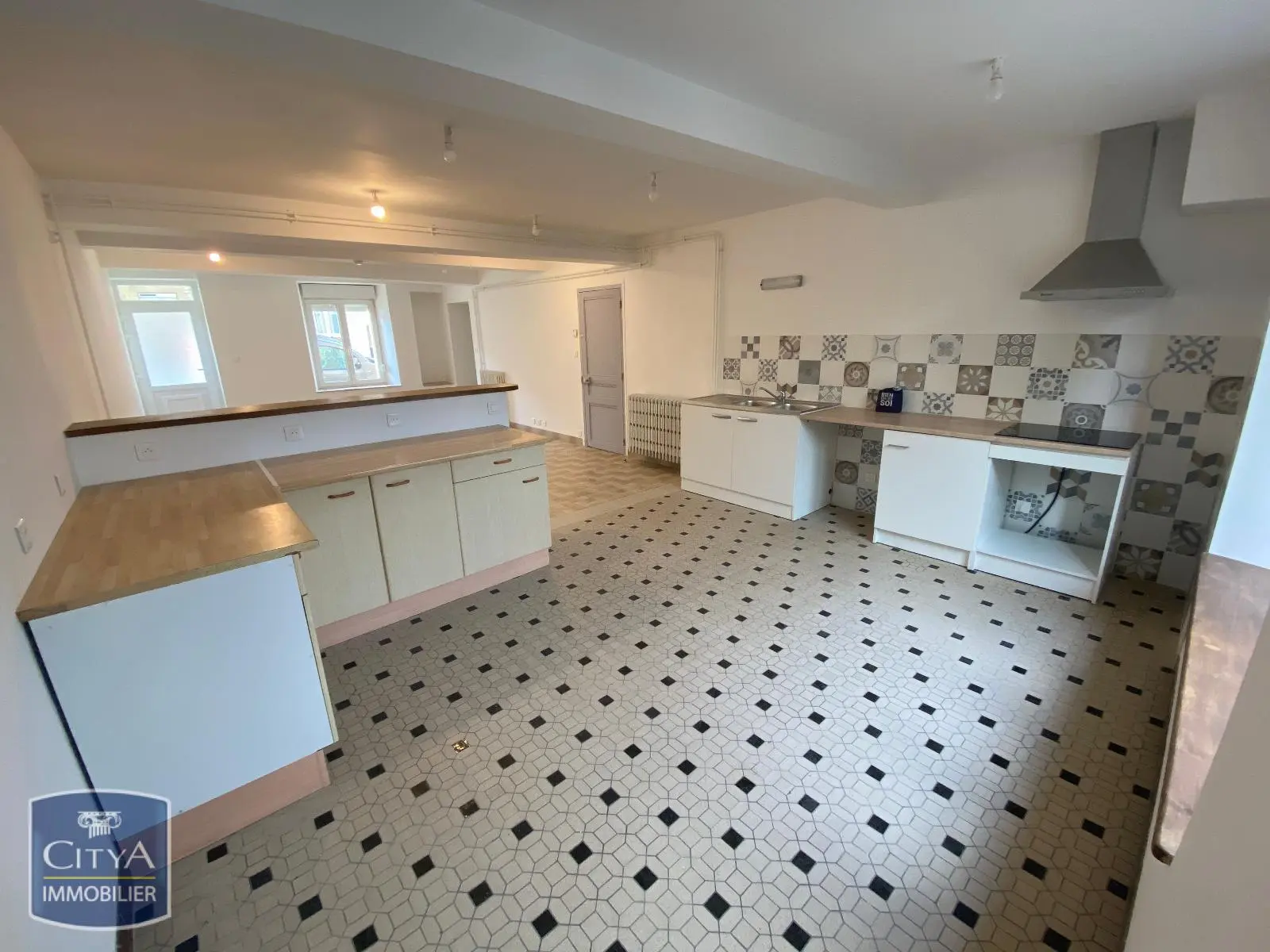 Photo 1 Maison 6 pièces 127.21m²
