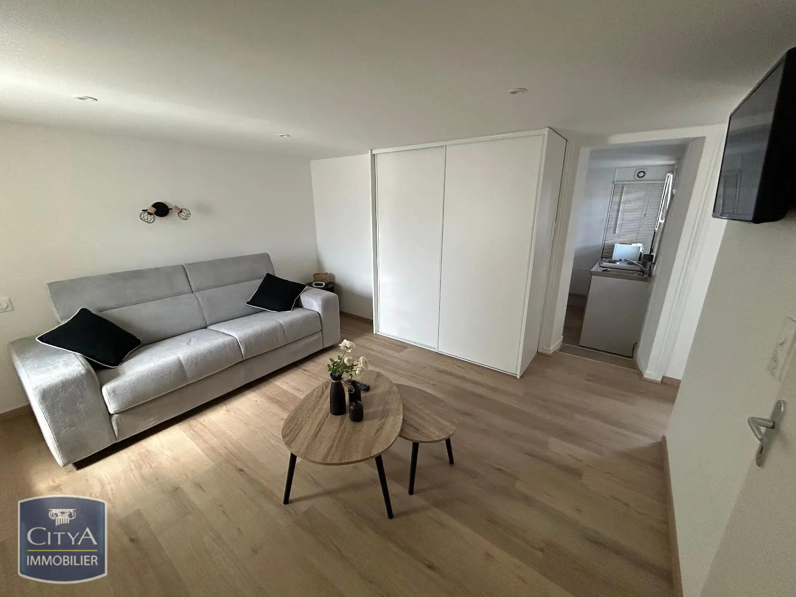 Photo 1 Appartement 1 pièce 26.27m²