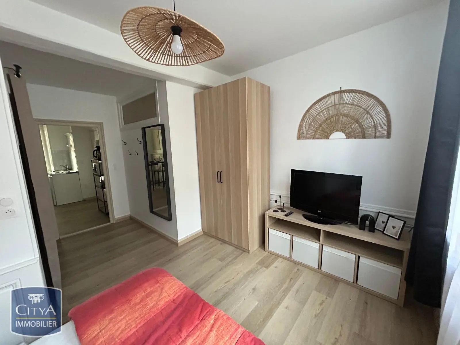 Photo 1 Appartement 1 pièce 24.89m²