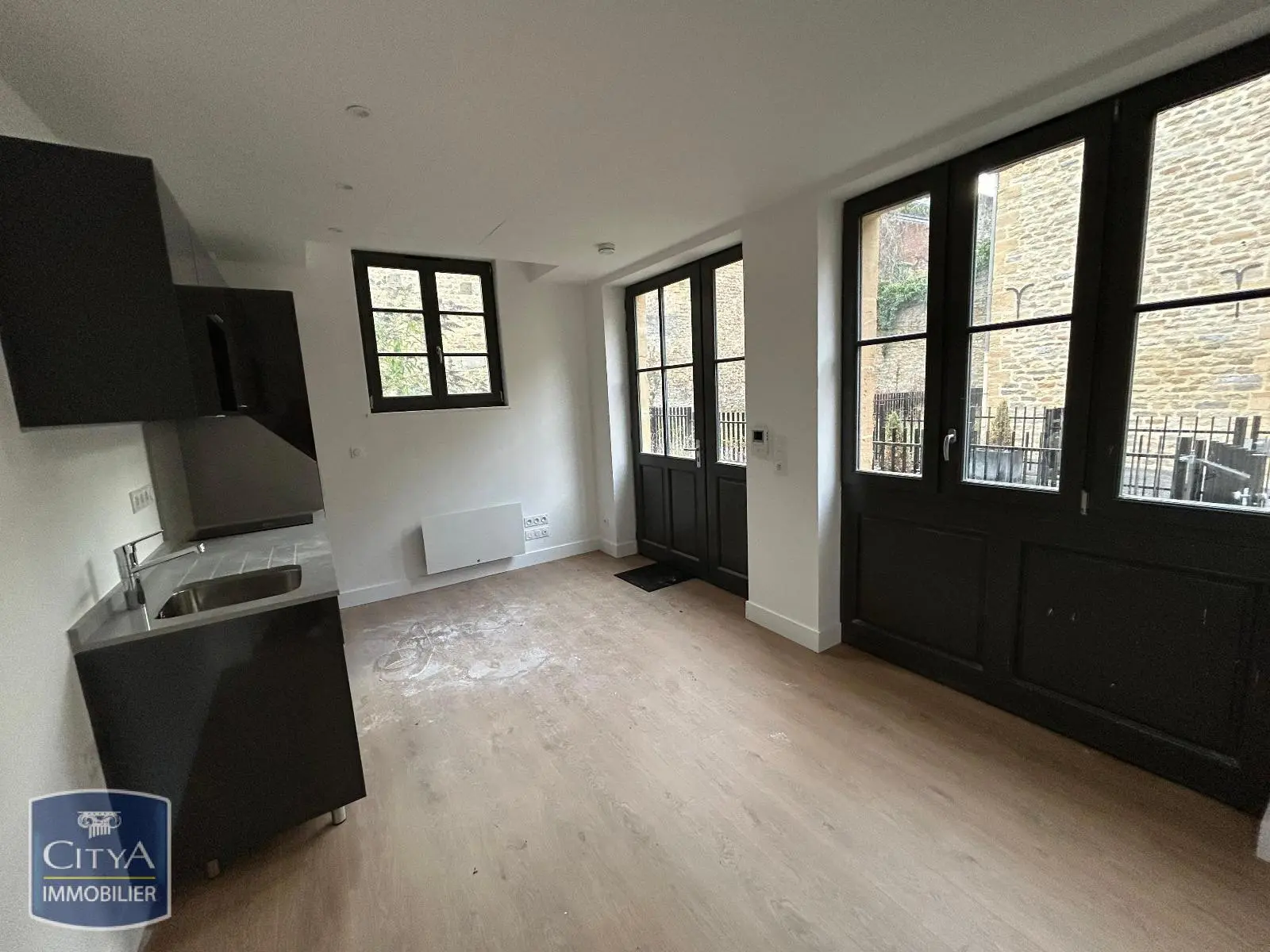 Photo 1 Appartement 1 pièce 29.59m²