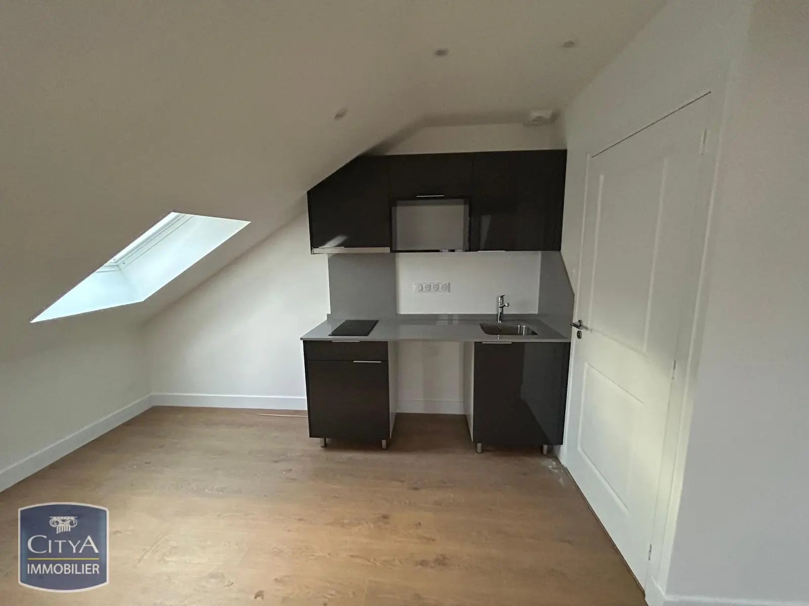 Photo 3 Appartement 1 pièce 33.46m²