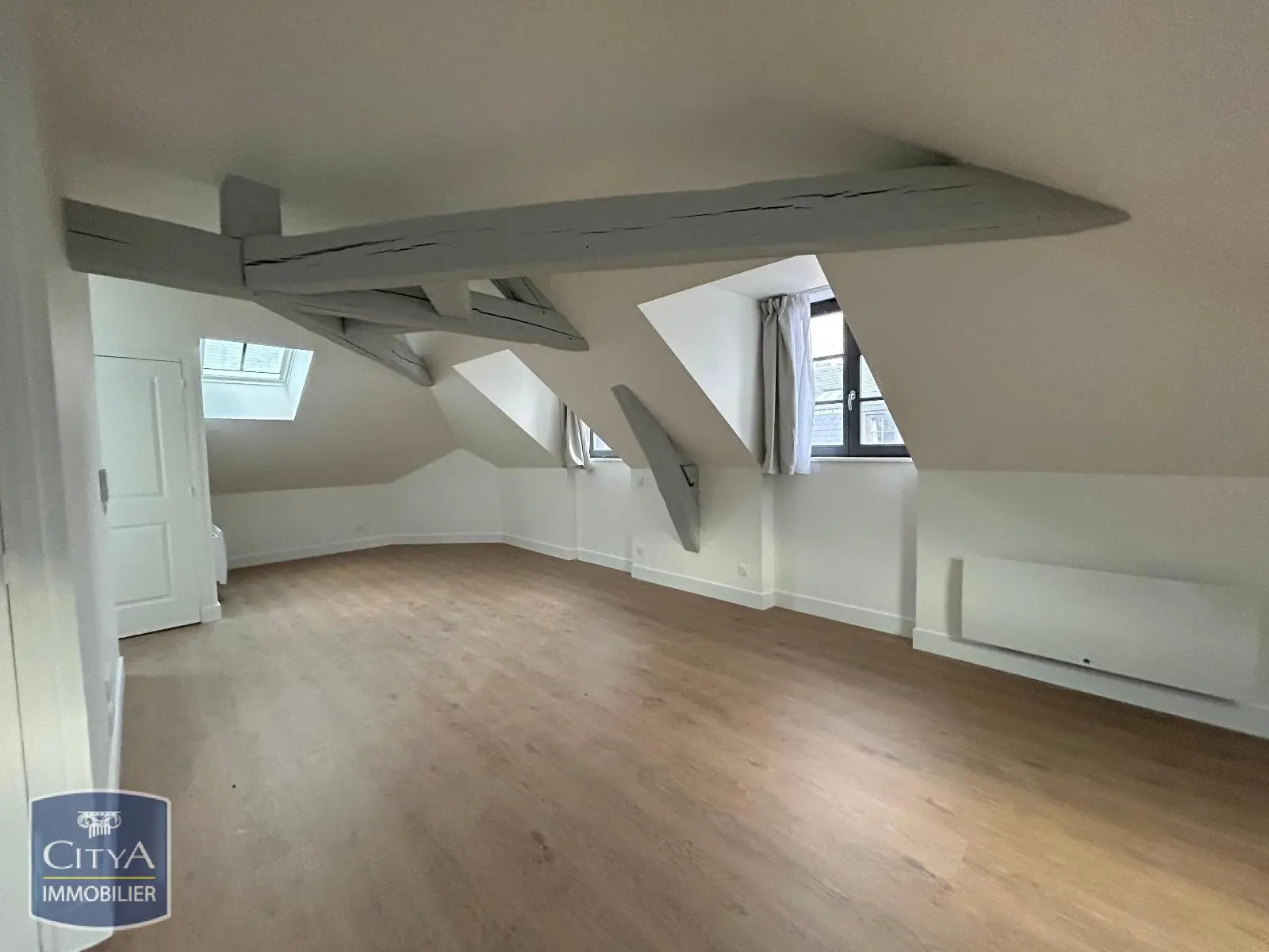 Photo 2 Appartement 1 pièce 33.46m²