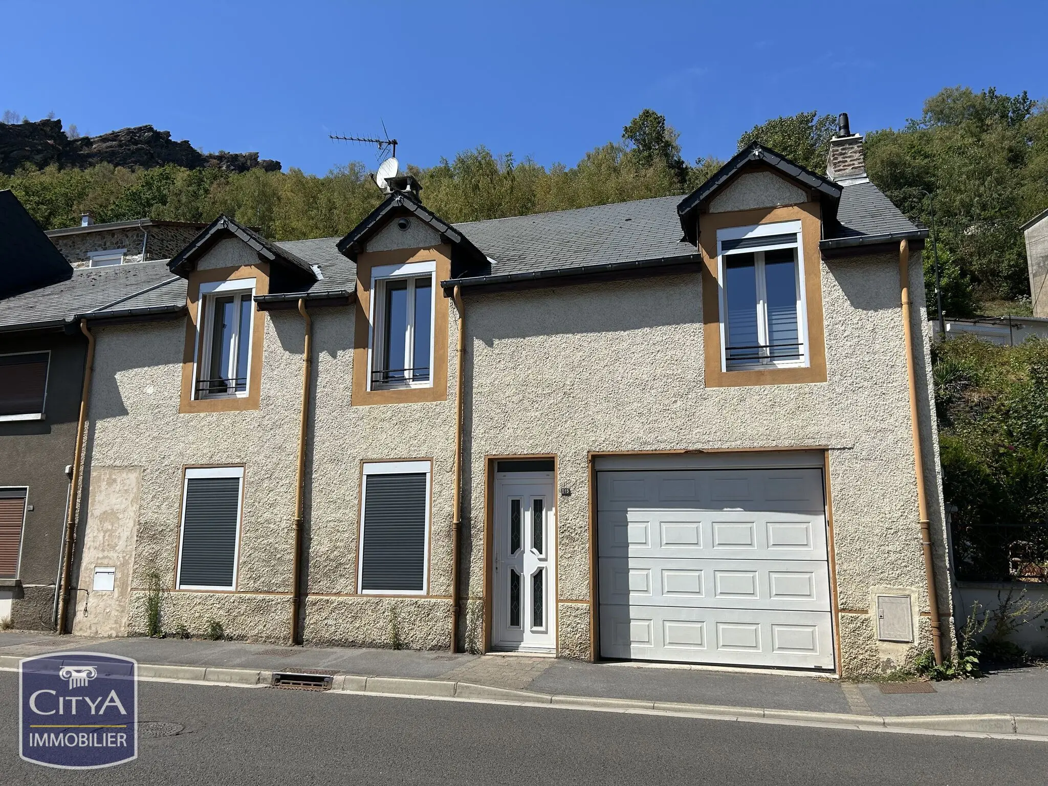 Photo 1 Maison 5 pièces 115m²