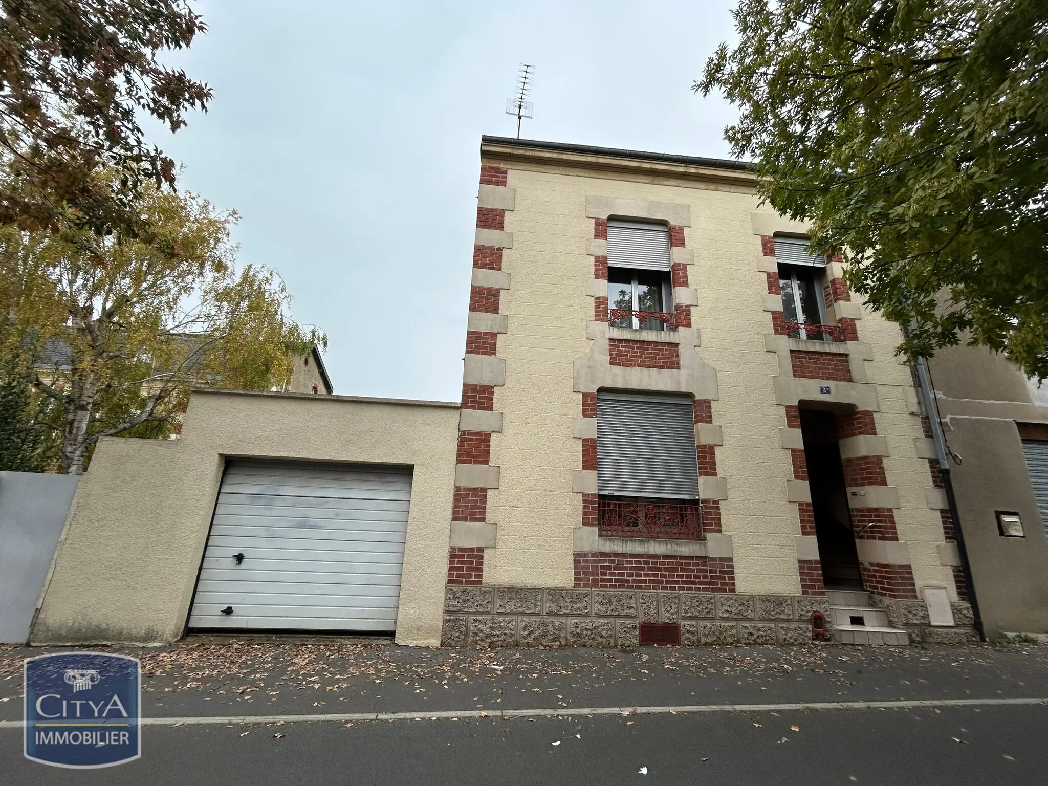 Photo 1 Maison 4 pièces 115m²