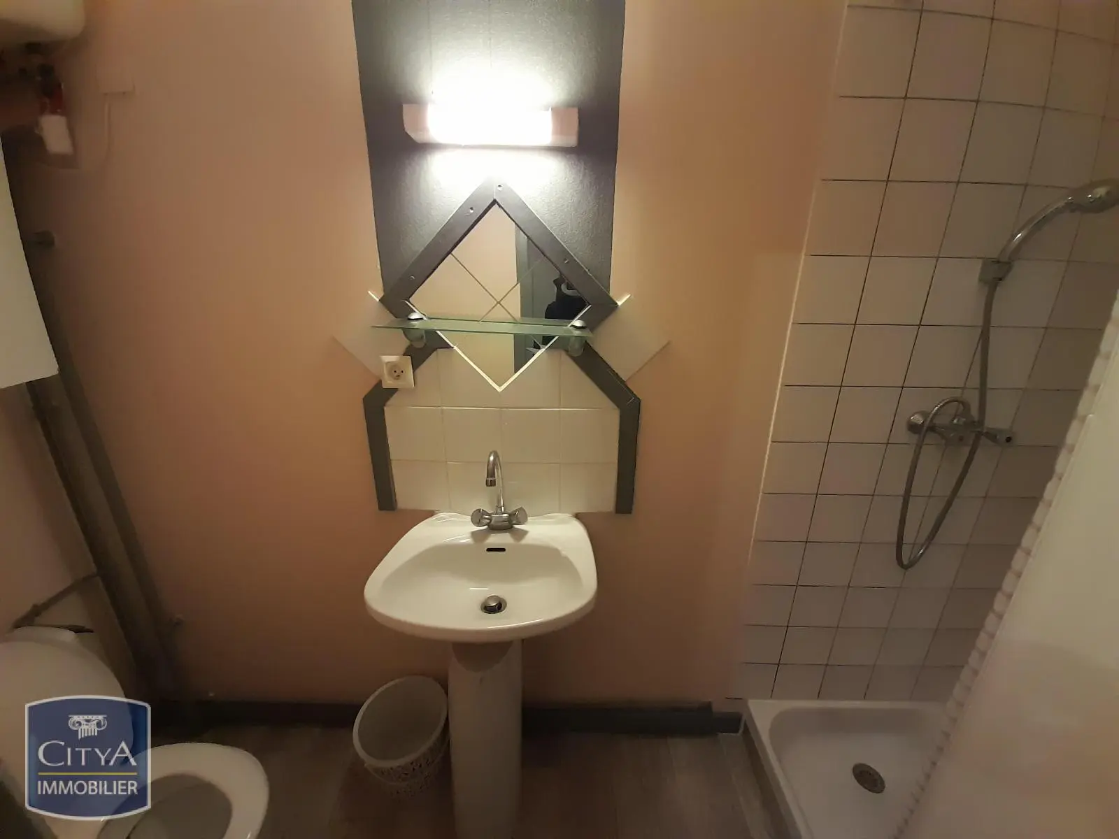 Photo 4 Immeuble 60m²