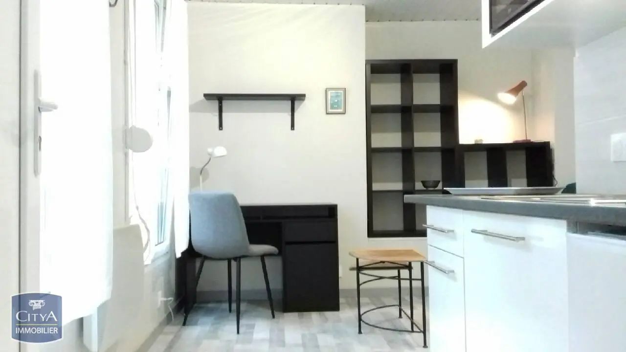 Photo 2 Appartement 1 pièce 14.01m²