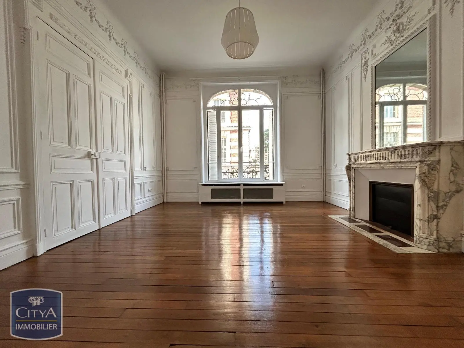 Photo 2 Demeure 10 pièces 260m²