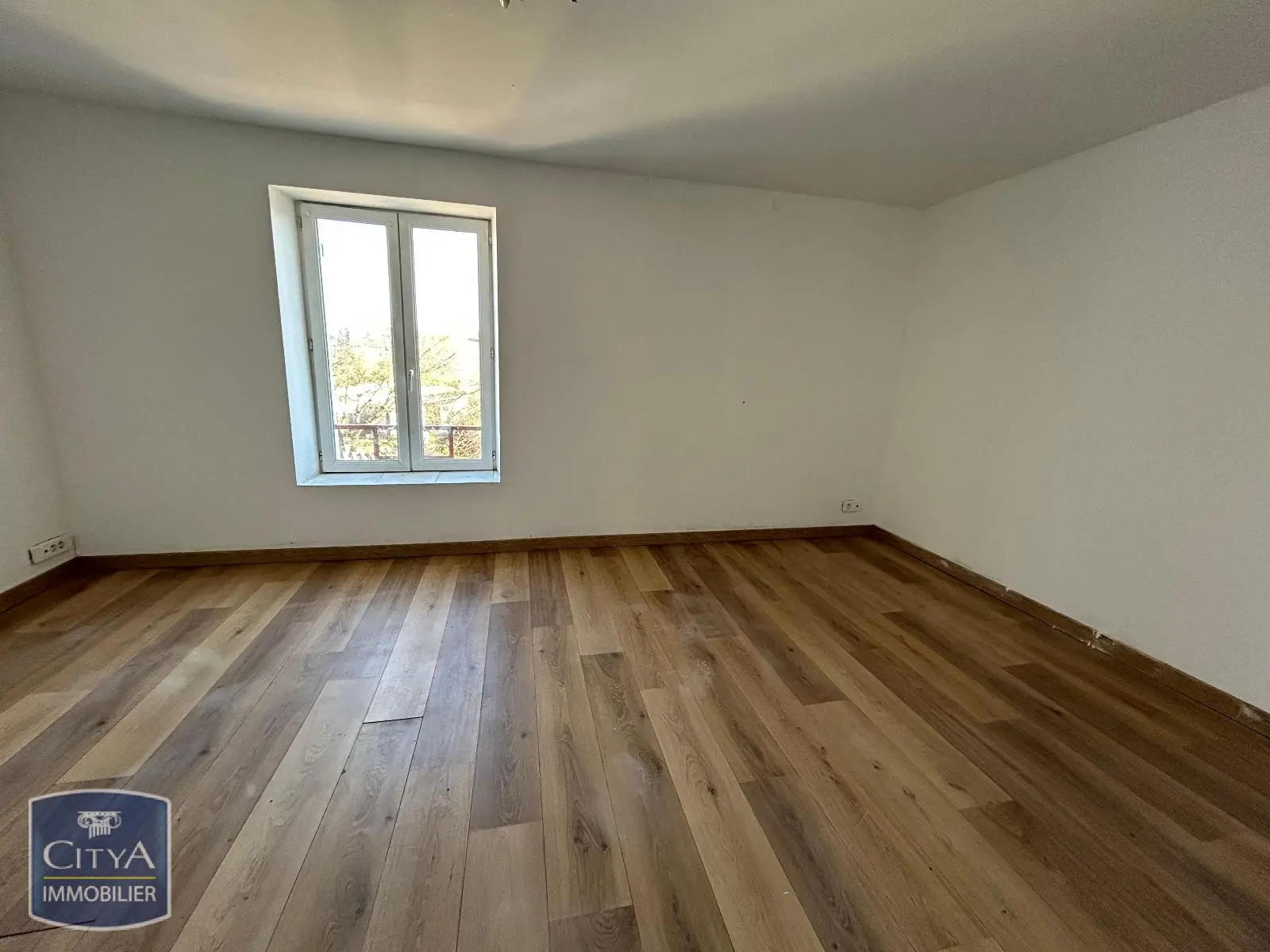 Photo 7 Immeuble 255m²