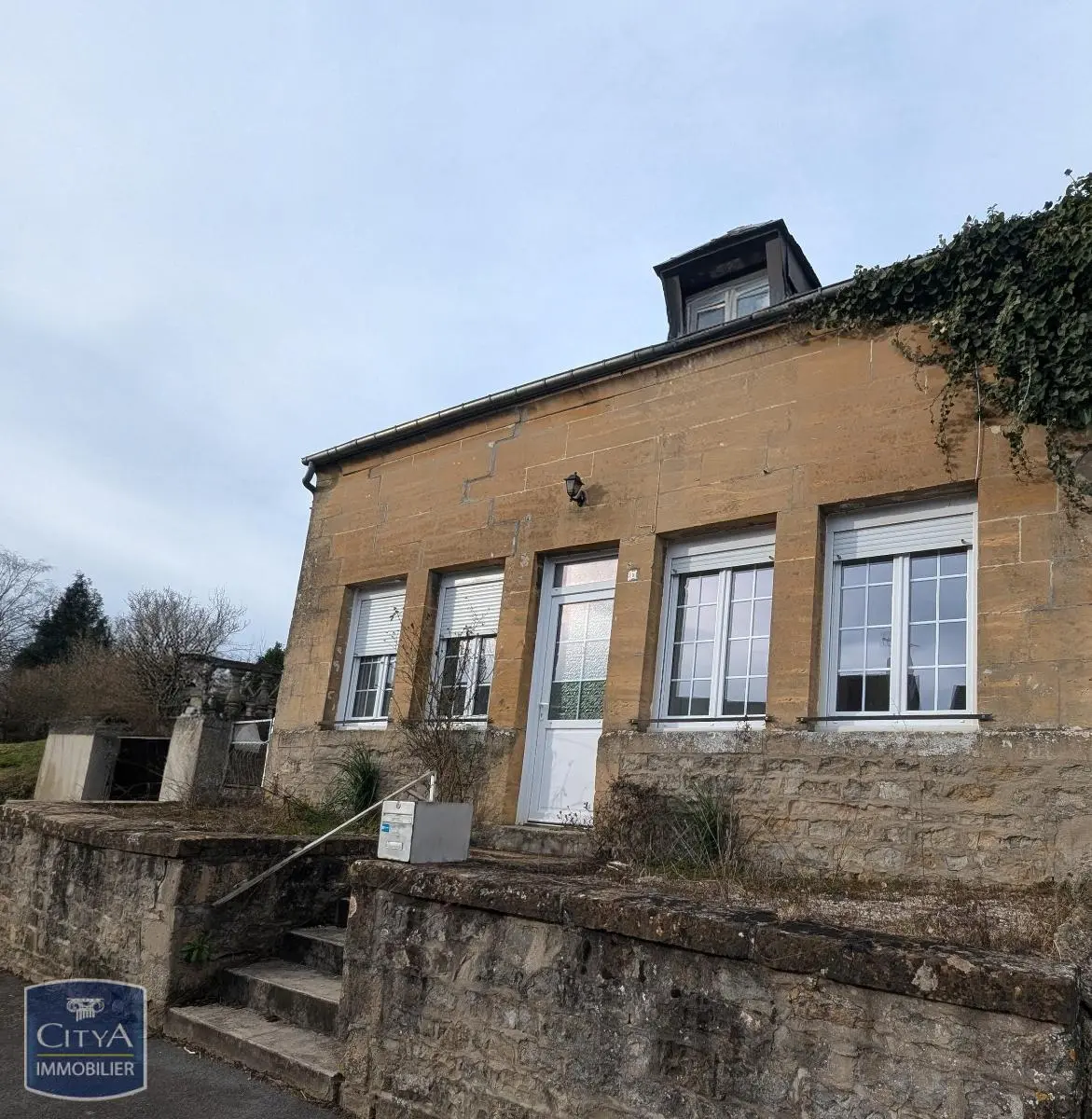 Photo 1 Maison 4 pièces 90m²