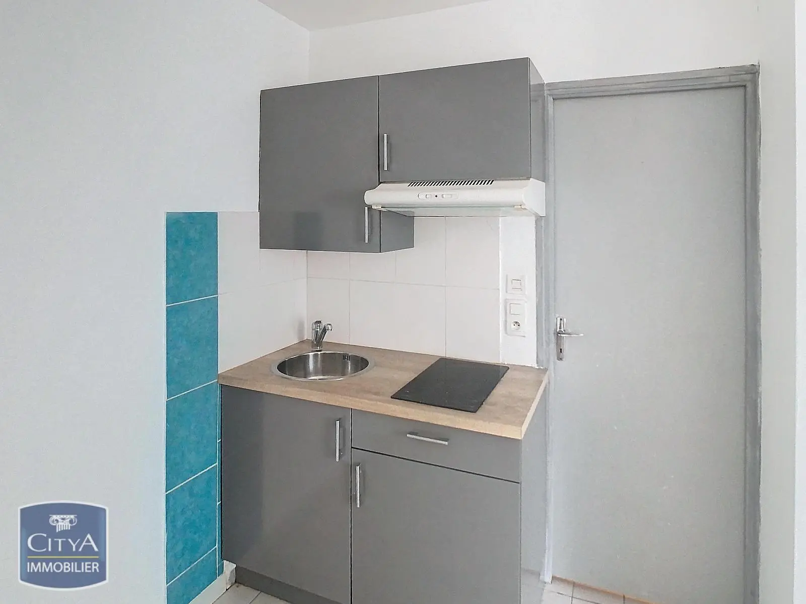 Photo 2 Appartement 1 pièce 20.76m²