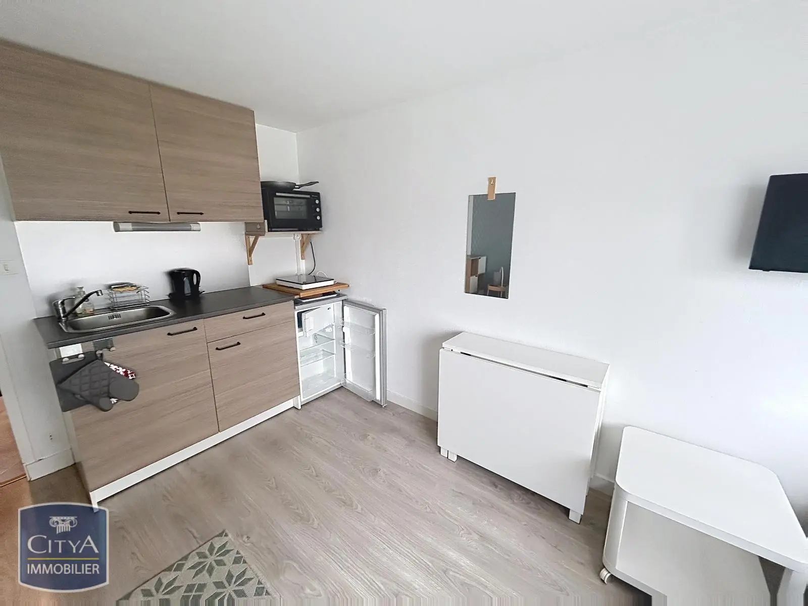 Photo 2 Appartement 1 pièce 17.51m²
