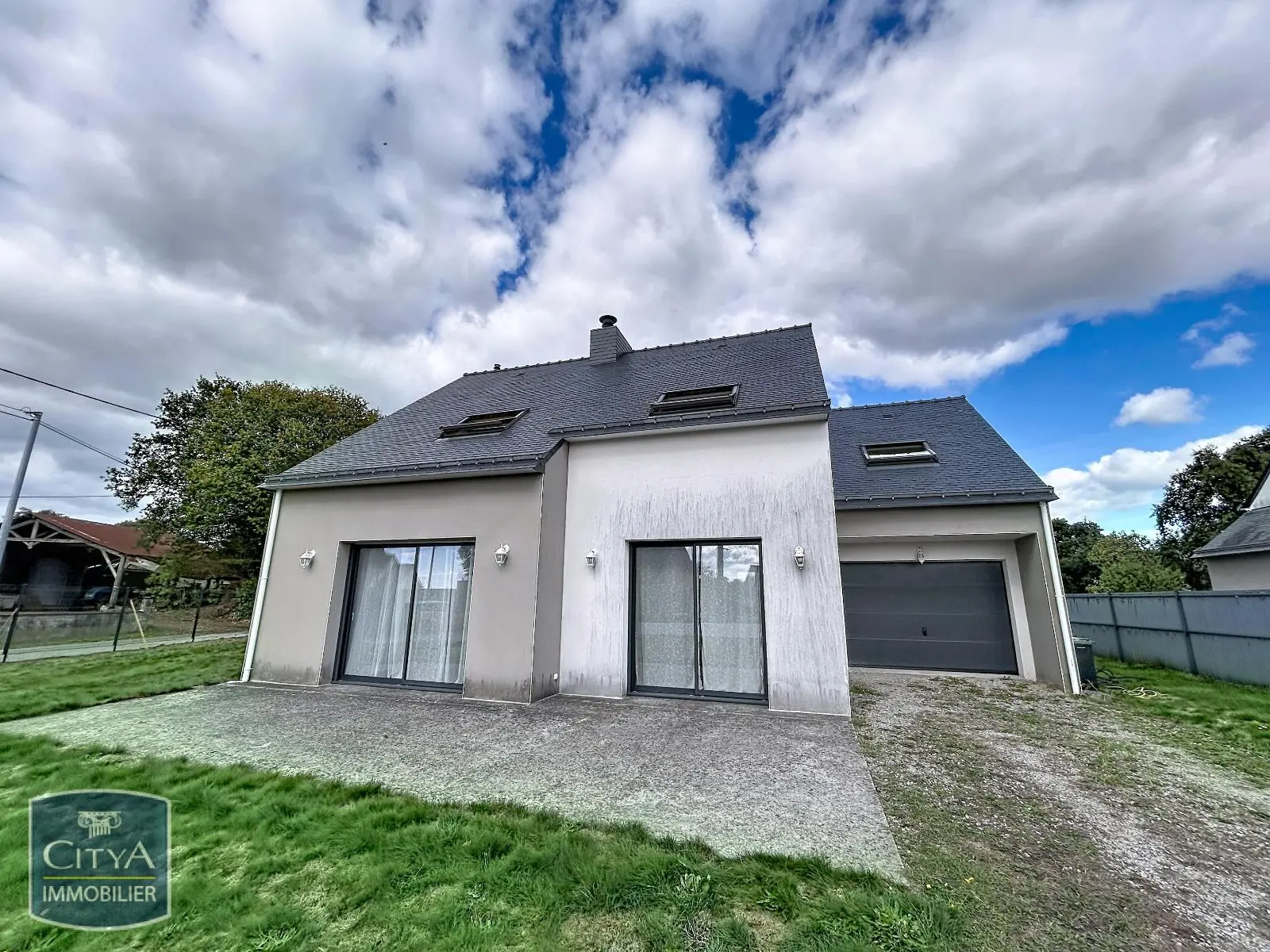 Photo 1 Maison 5 pièces 104.55m²
