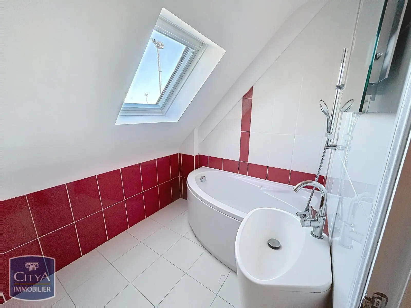 Photo 8 pour Maison 5 pièces 100m² Photo 8 Maison 5 pièces 100m²