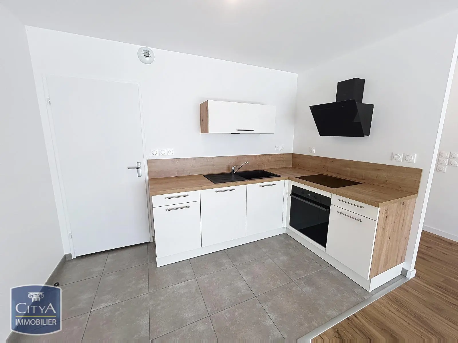 Photo 1 Appartement 3 pièces 60.99m²